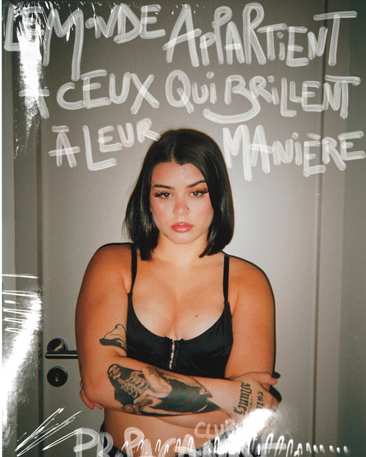 LE MONDE EST À NOUS